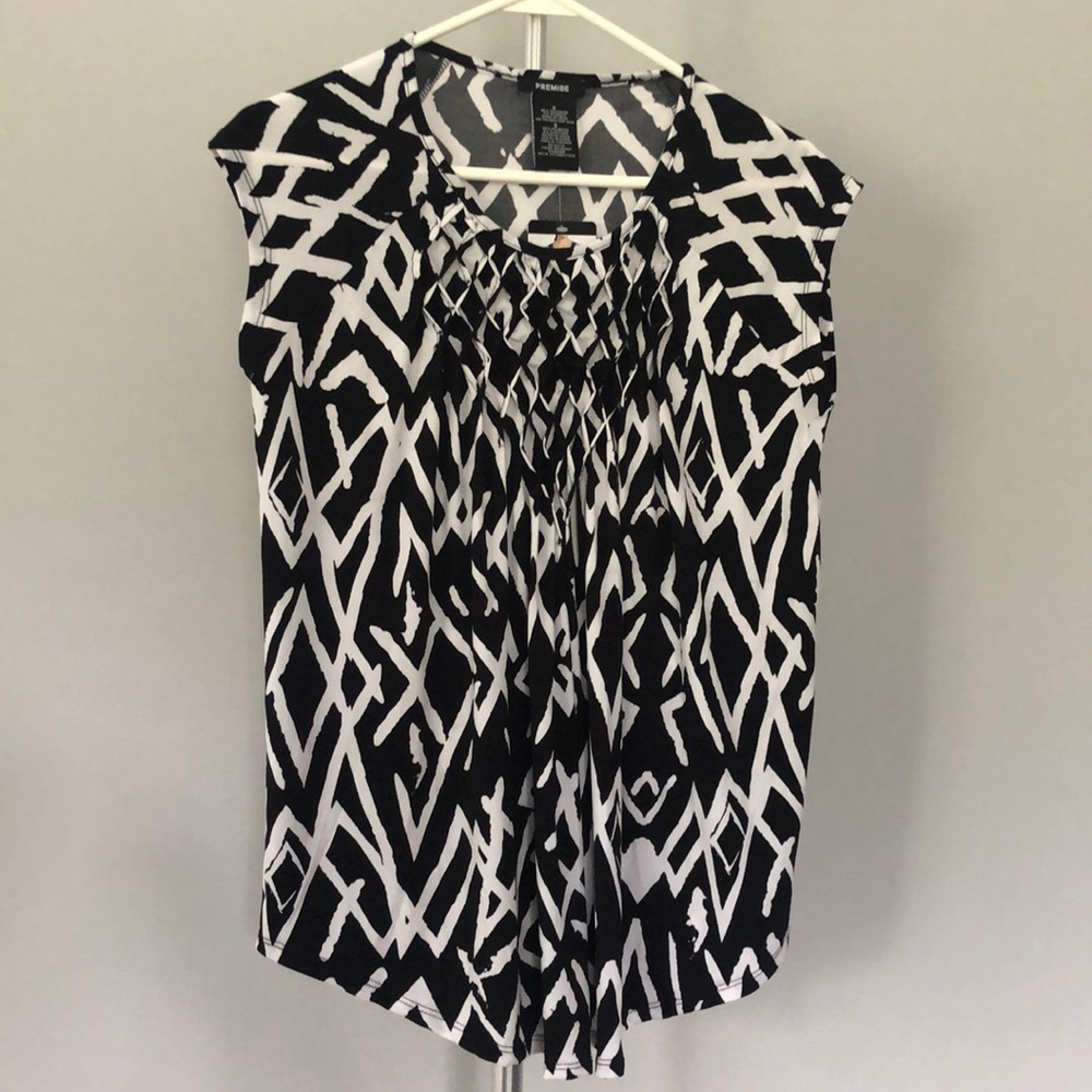Premise Black & White Print Capped Sleeve Size Small Top